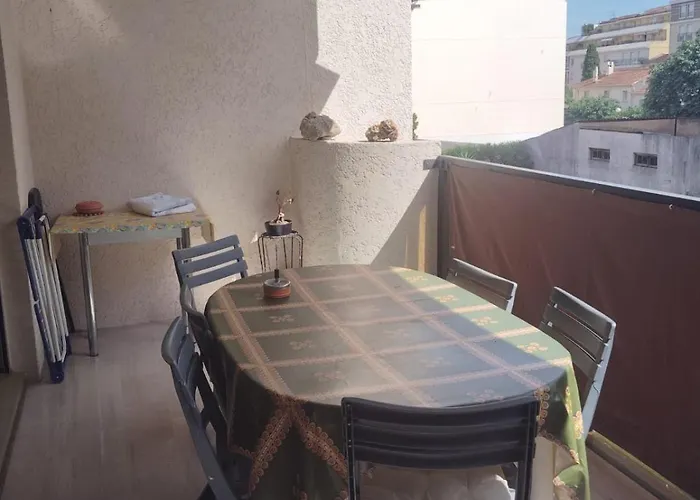 T3 Avec Piscine Et Proche De La 5mns A Pied Apartmán *