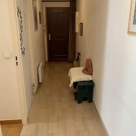 T3 Avec Piscine Et Proche De La 5mns A Pied