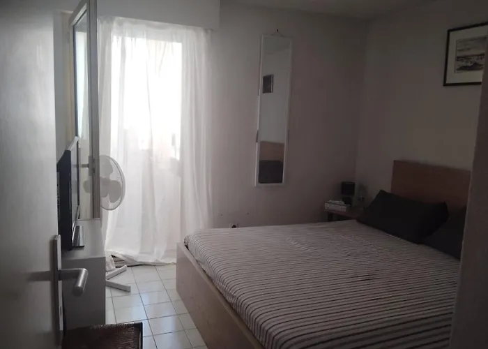 Apartamento T3 Avec Piscine Et Proche De La 5mns A Pied *