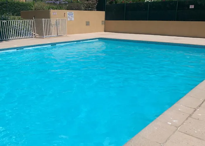 T3 Avec Piscine Et Proche De La 5mns A Pied